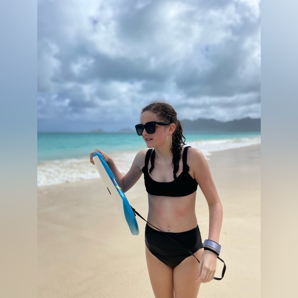 Classic Black ribbed Jcrew bikini top - Picture 4 of 8